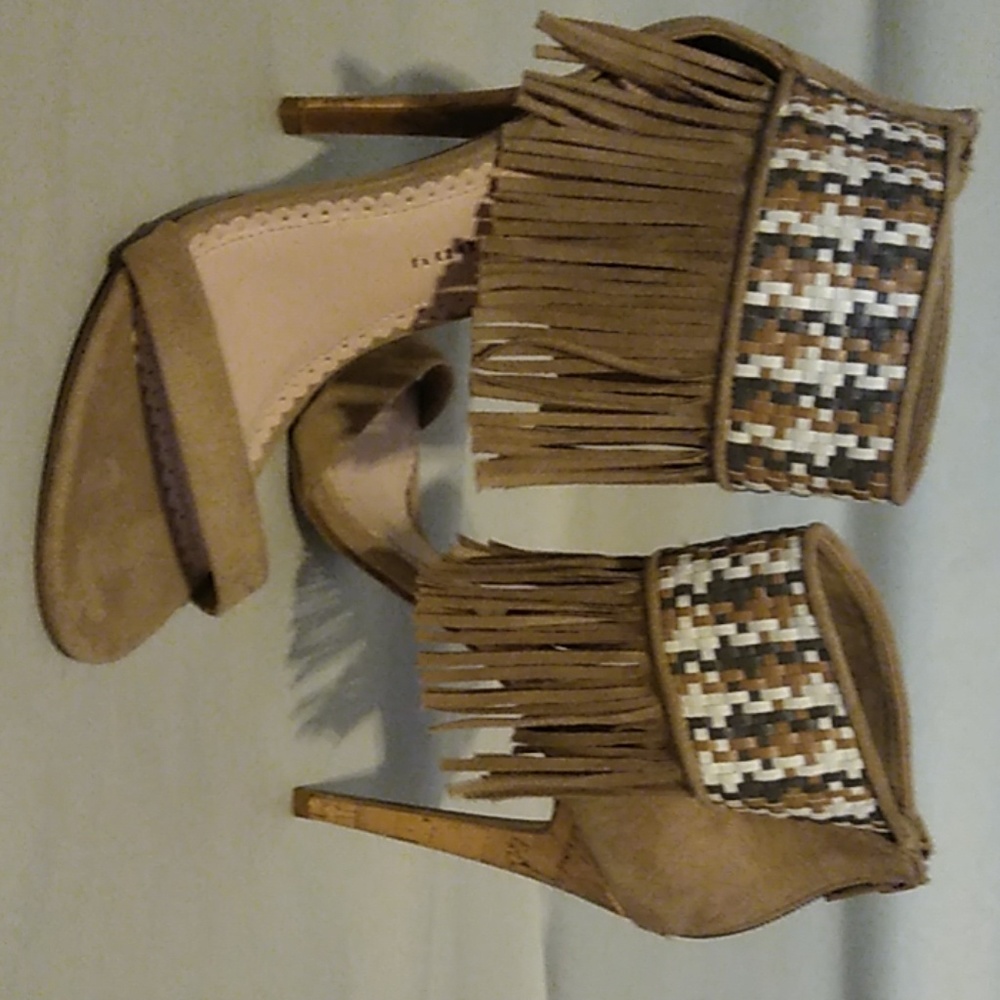 Chinese laundry open toed sued heels size 8 1/2